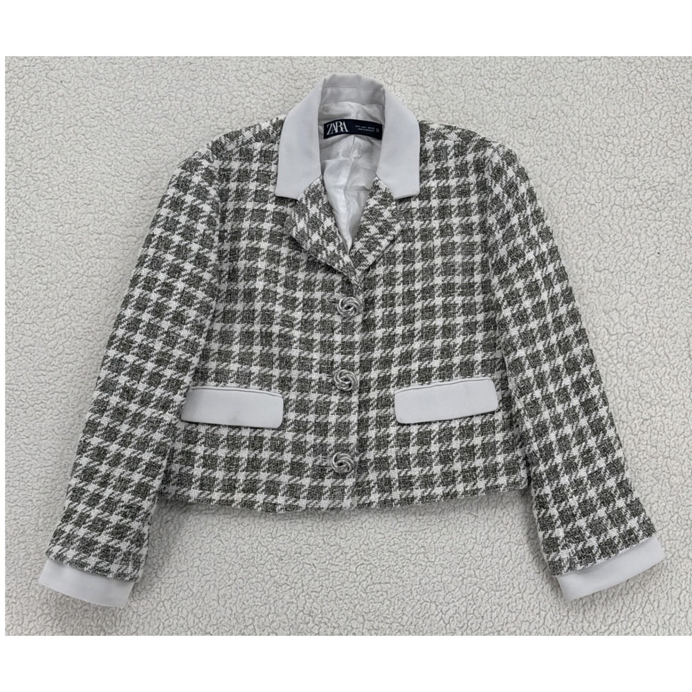 Zara Plaid Women Size L Cropped Tweed Blazer Gray White Rosette Buttons Jacket